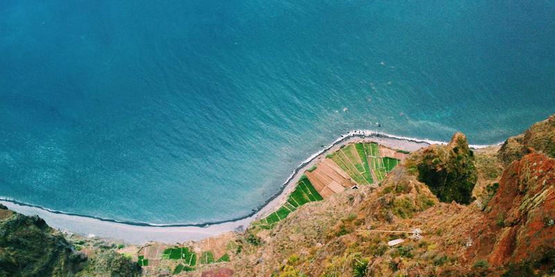 告别内容被裁！掌握Tap3Edit安全区域与标题参考线设置，让视频完美适配全平台